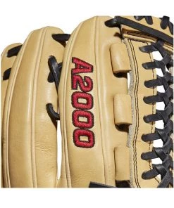 Wilson A2000 D33 11.75in Infield/Pitcher's Glove Gloves 17 Wilson A2000 D33 11.75in Infield/Pitcher's Glove Gloves