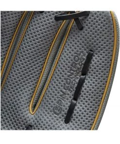 Wilson A2000 Fastpitch SCV125SS Spin Control 12.5in Infield/Outfield Glove